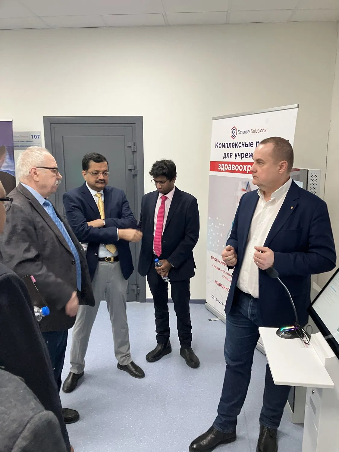 Директор «Сайнс Солюшнс», Гребенщиков Ярослав Яковлевич, провел рабочую встречу с председателем и управляющим директором индийской группы компаний Podar Enterprise Радживом Подаром